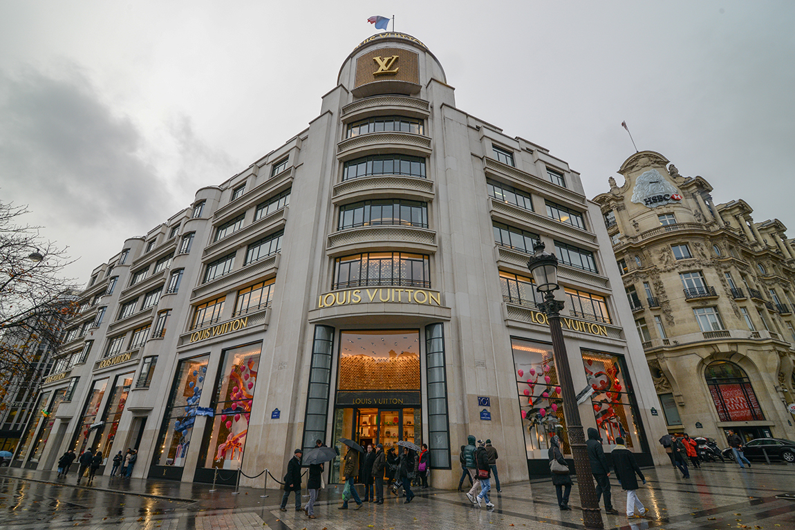 Louis Vuitton flagship store at Avenue des Champs Élysées (22288053650)