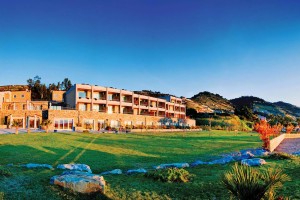 AREGAI MARINA HOTEL & RESIDENCE****