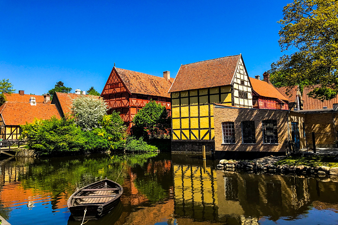 Bảo tàng lịch sử ngoài trời Den Gamle By