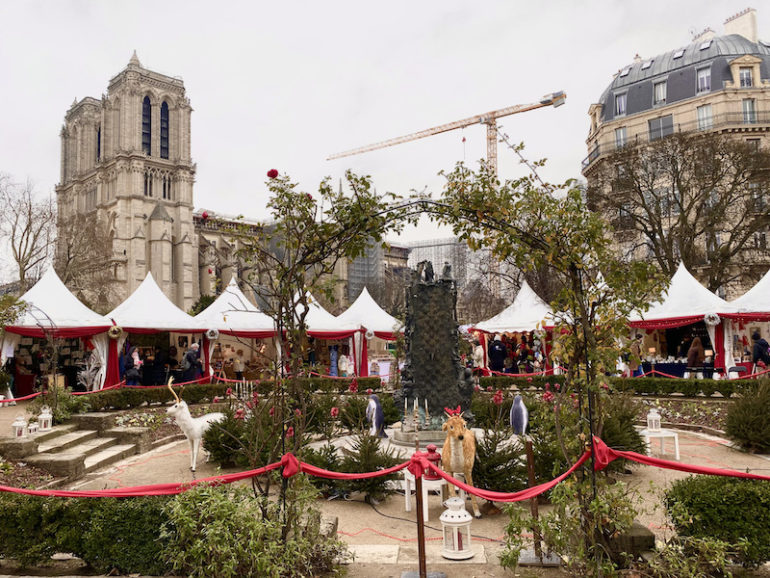 Marche de Noel Notre Dame 2 t