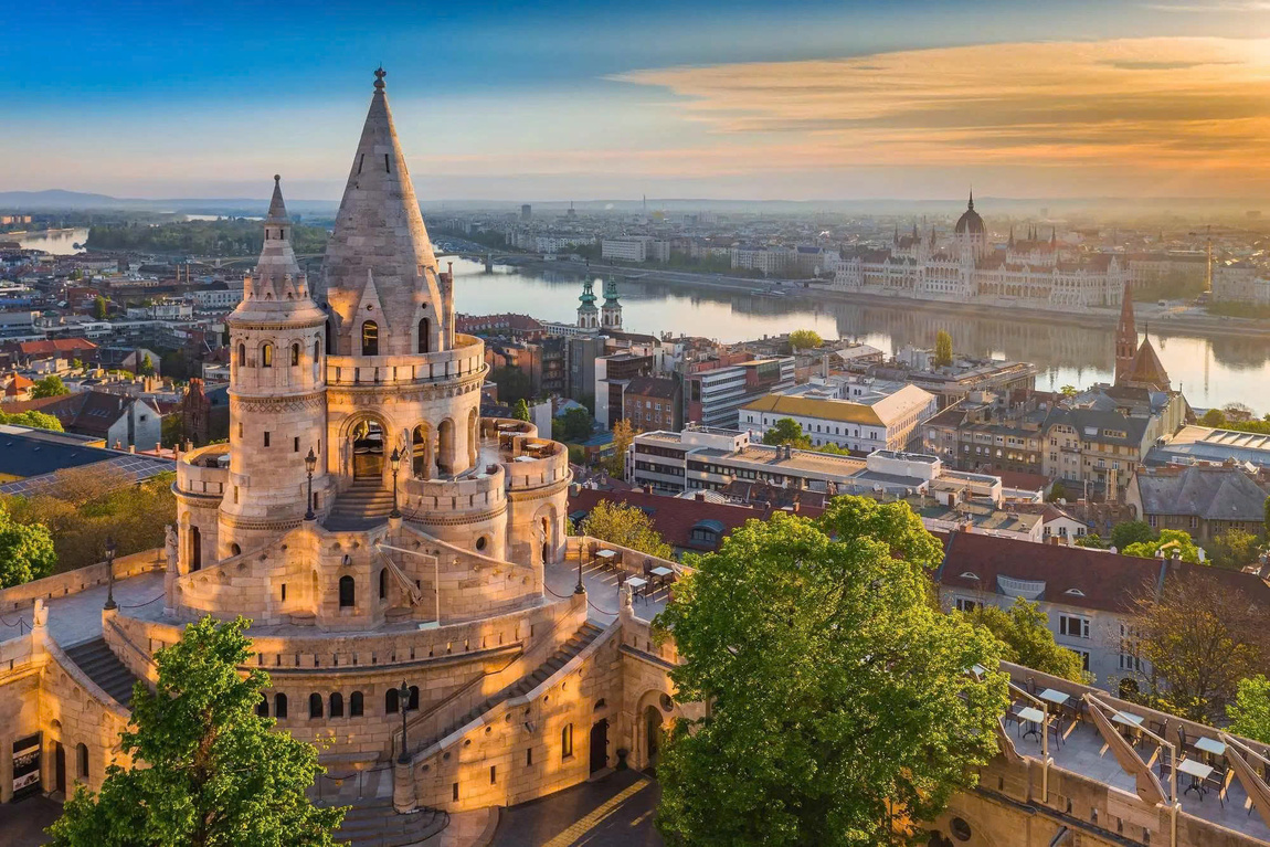 Hungary - Toàn cảnh thành phố nếu đừng nhìn từ ban công của Pháo đài Fisherman