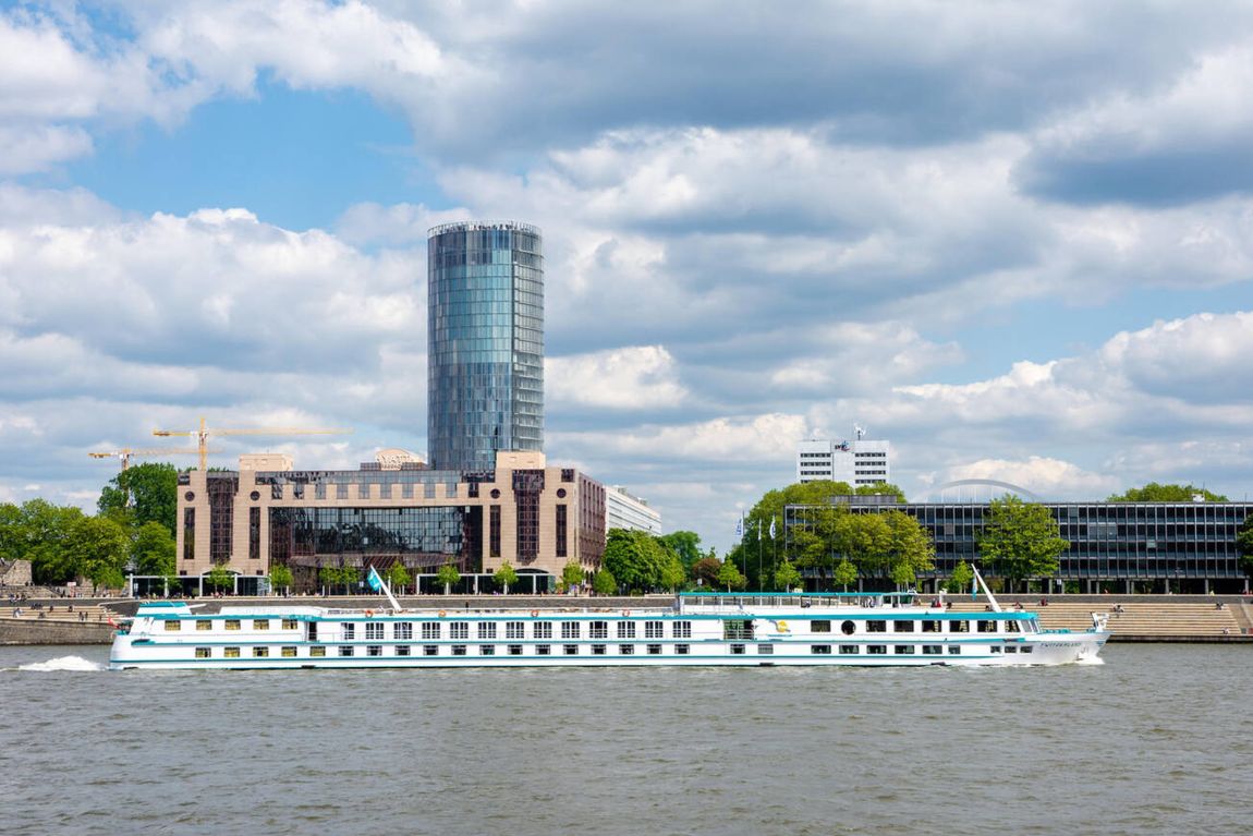 Cologne - Tháp KölnTriangle – nơi lý tưởng để ngắm toàn cảnh Cologne từ trên cao