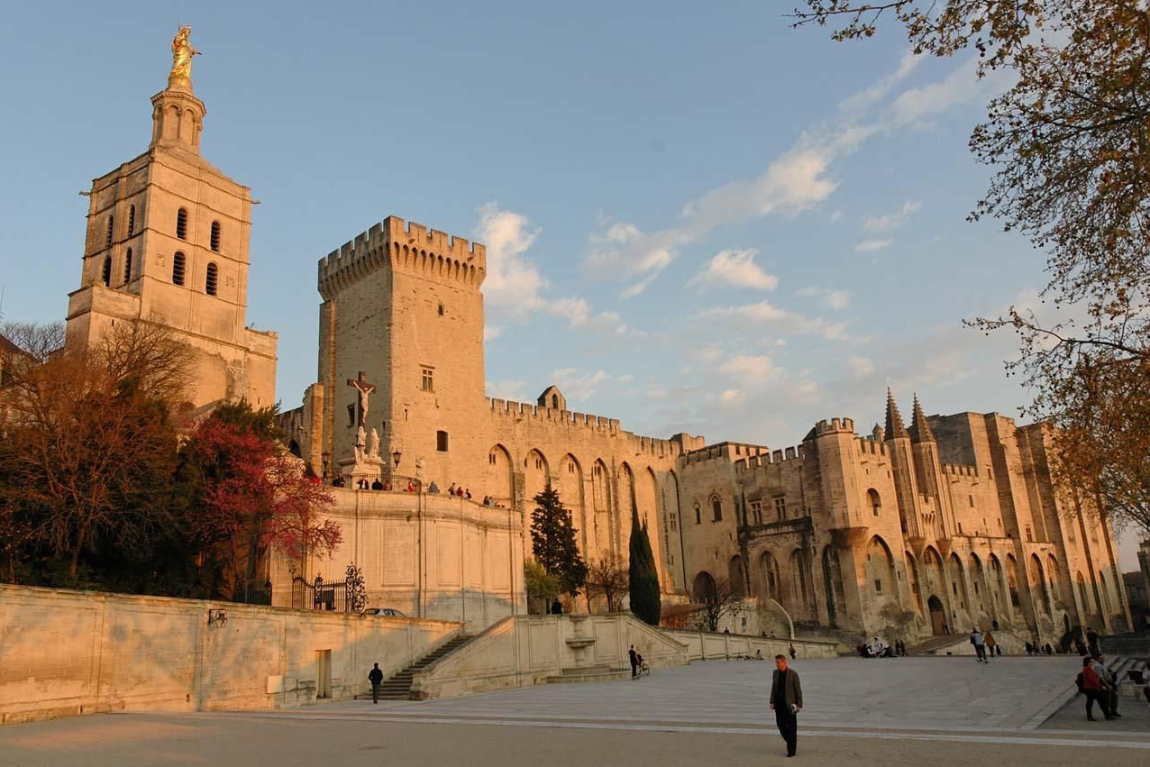 AVIGNON 2 - Palais des Papes (Cung điện của Giáo hoàng)