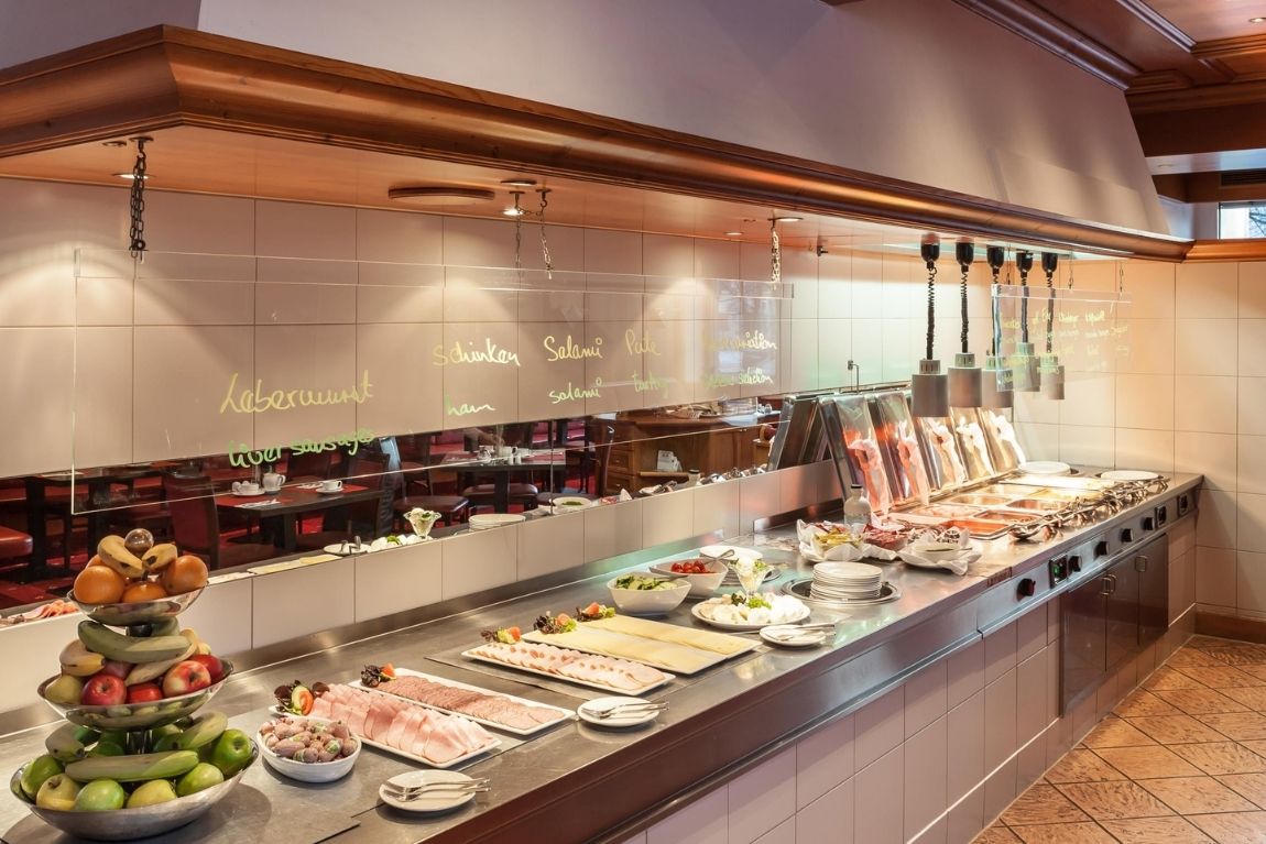 Holiday Inn Munich South (7)